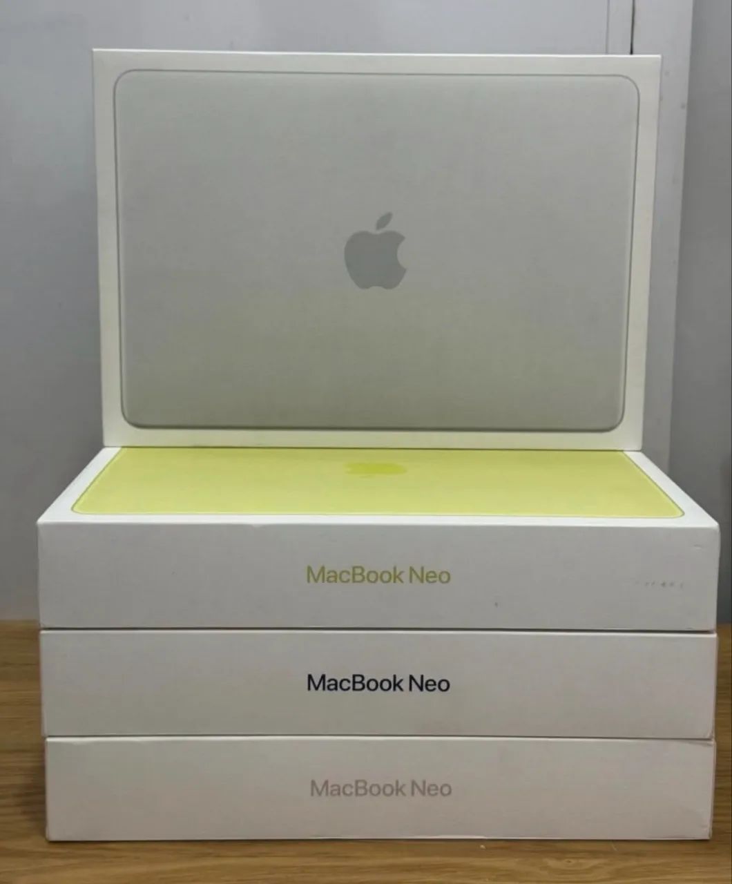 MACBOOK NEO 8/256 T13 SILVER 