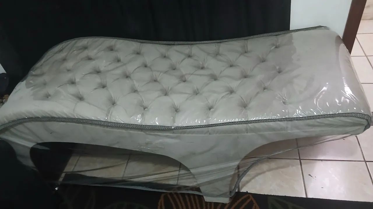 Vê vendo cama lash. Sem marcas de uso com capa protetora  nao entrego