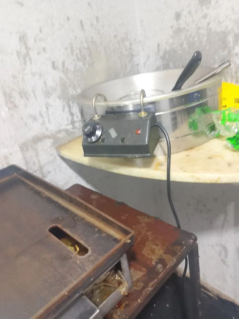 Vendo chapa e fritadeira  - Foto 2