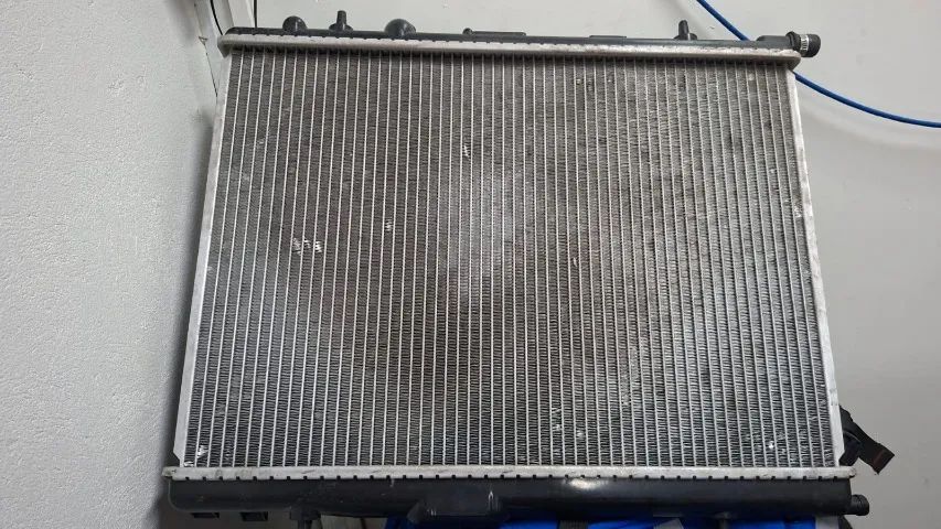 Radiador para Peugeot 206 (Espessura 16mm)