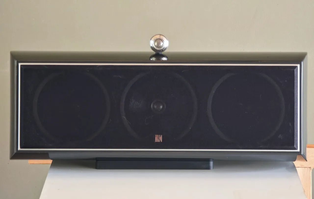 Caixa central KEF XQ2c