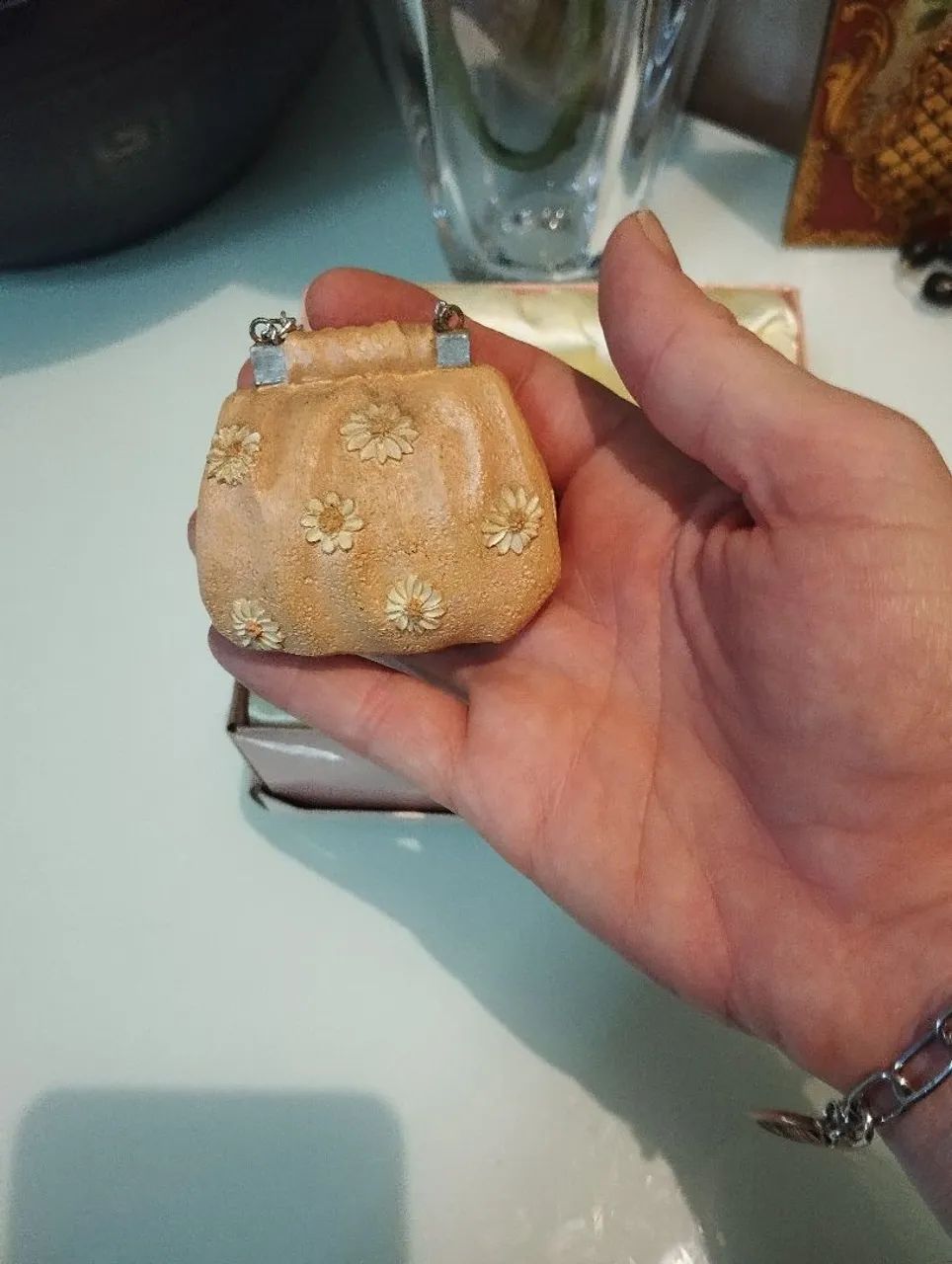 Sapatinhos e bolsinhas em miniatura colecionáveis  - Foto 4