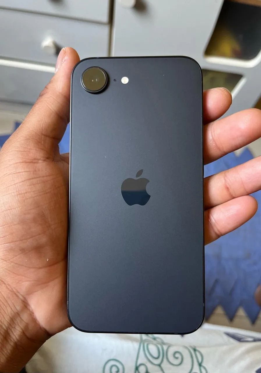 iPhone 16e - Foto 3