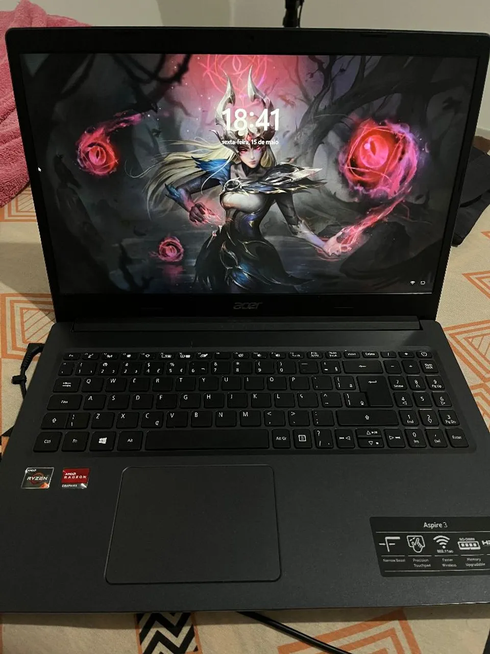 MacBook Air M4 256gb / 16gb RAM Starlight (Estelar) 13 Polegadas