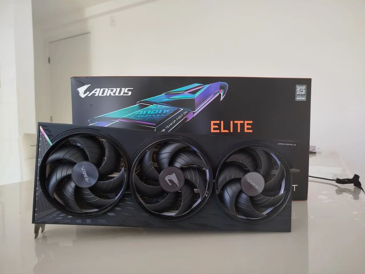 RX 9070XT Aorus Elite - Foto 2