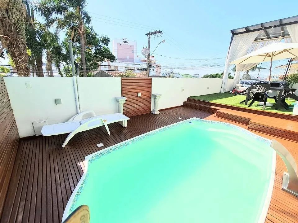 Casa com 04 dormit órios no bairro Itaguaçu, em Florianópolis/SC! - Foto 4