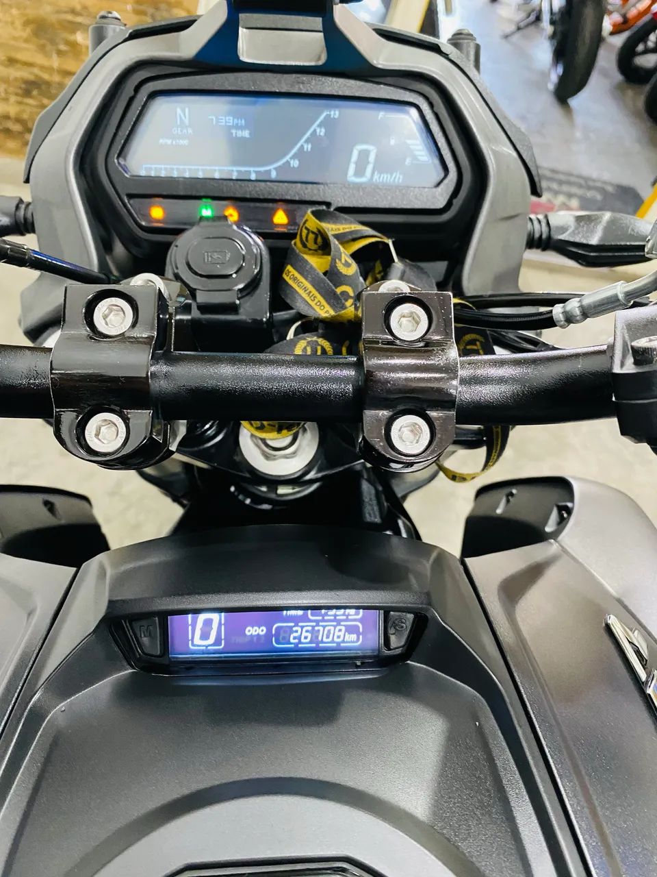 Bajaj dominar 400 2024  - Foto 4