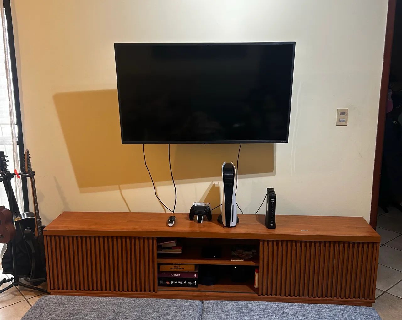 Rack moderno em excelente estado