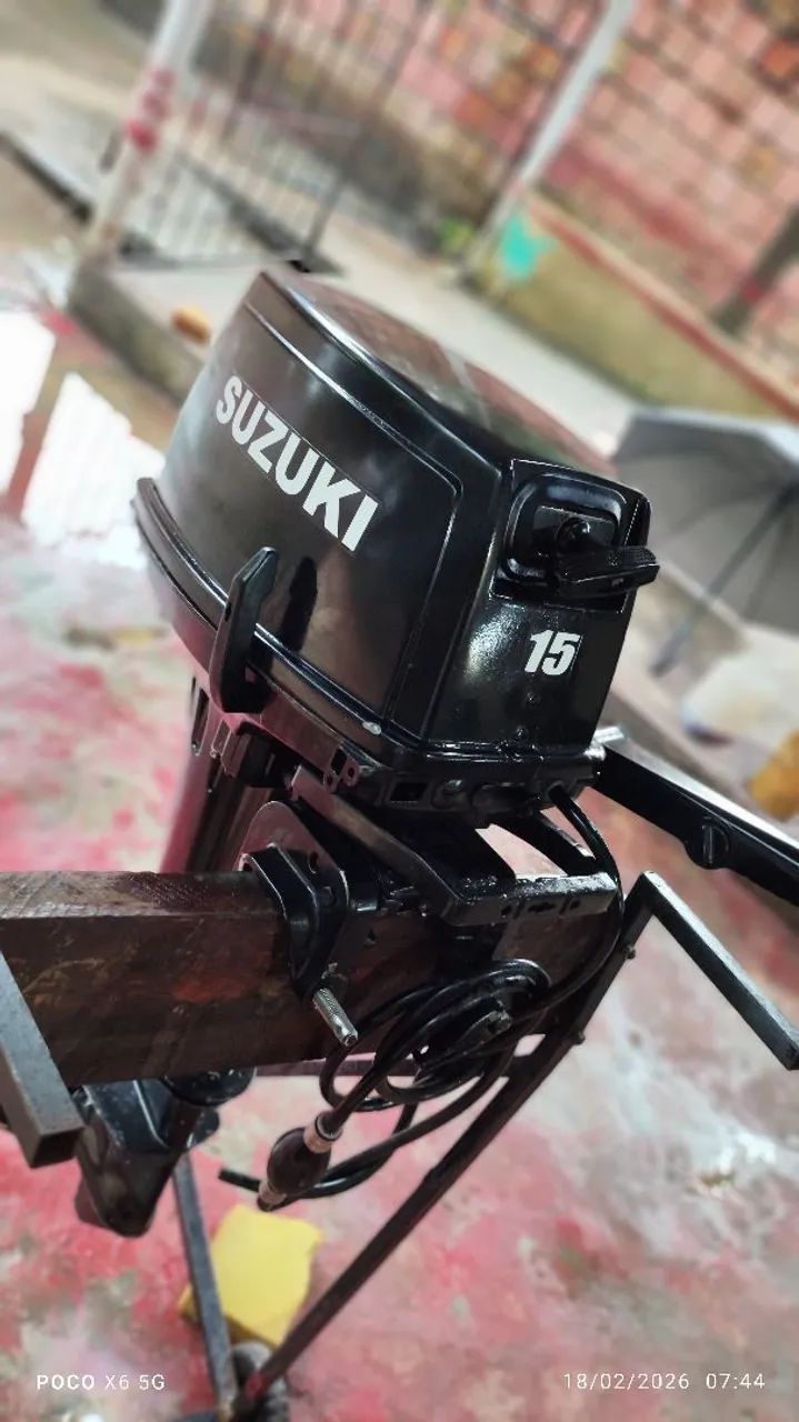 Motor Popa Susuki 15 Hp  - Foto 6