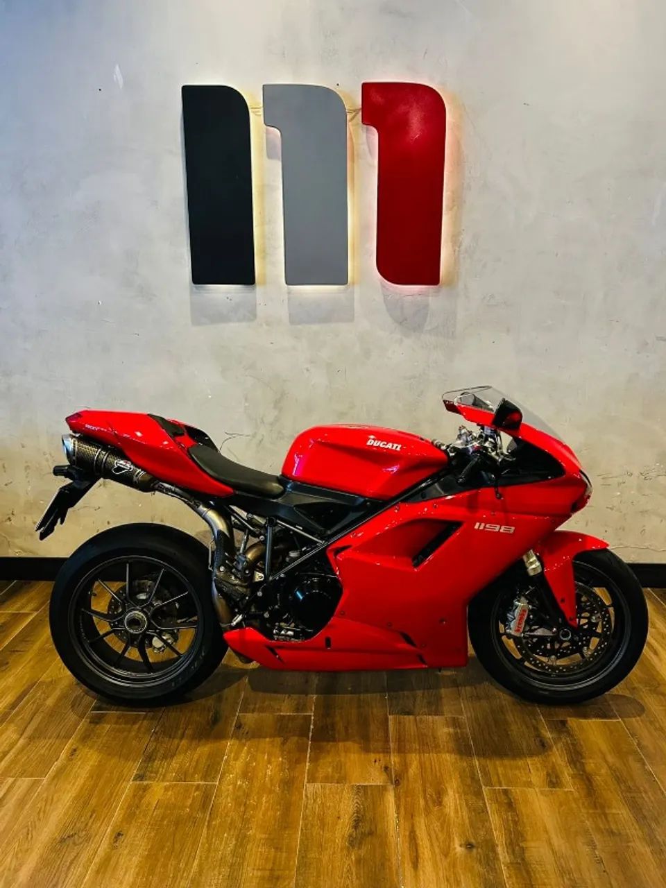 DUCATI 1198 2011