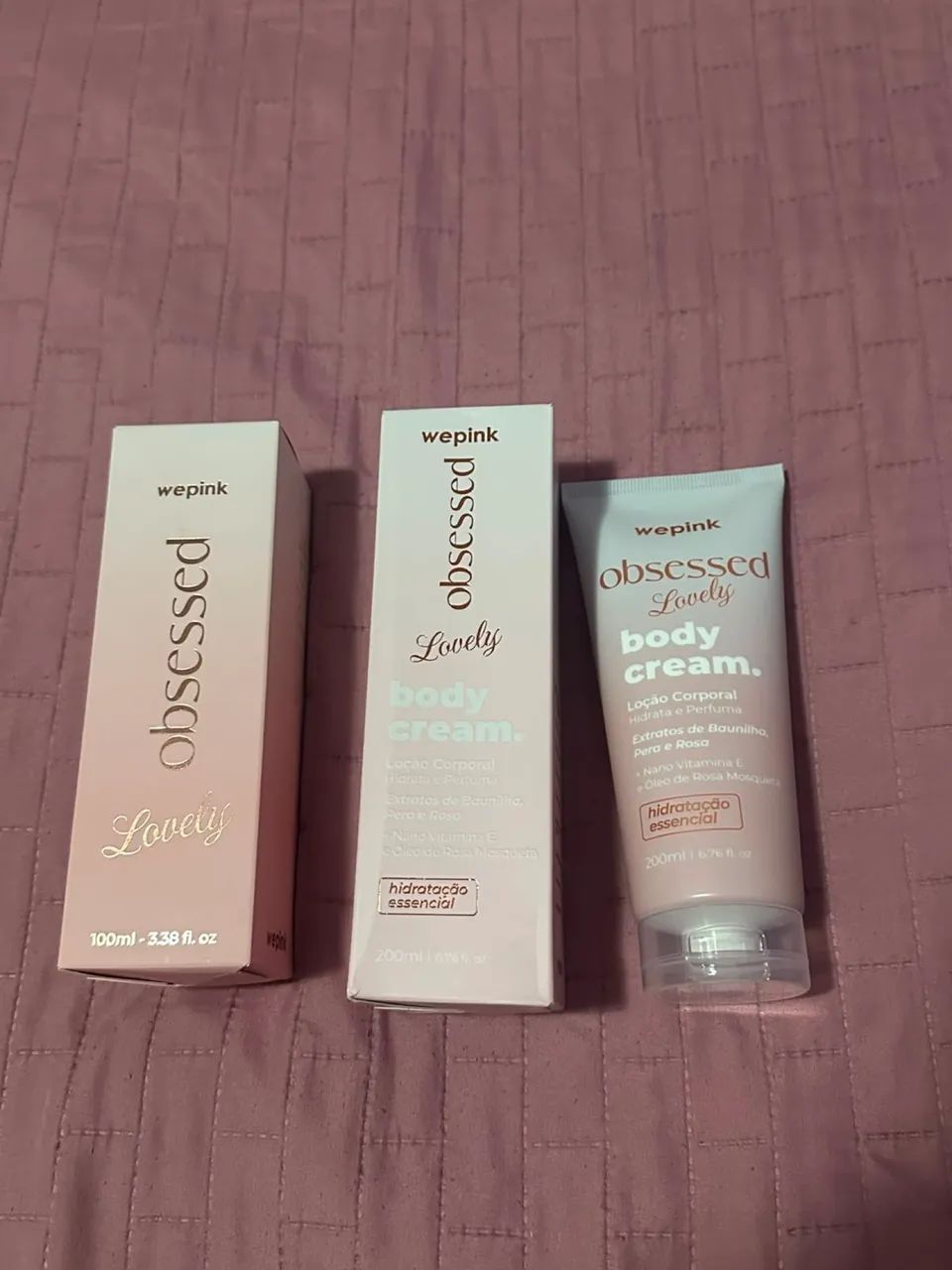 Kit Obsessed Lovely Wepink (Perfume, Body Splash e Body Cream)