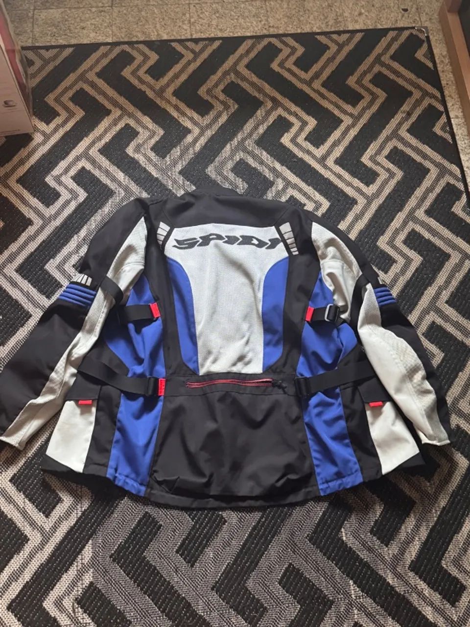 Jaqueta de motociclista com capa de chuva extra  Marca SPIDI