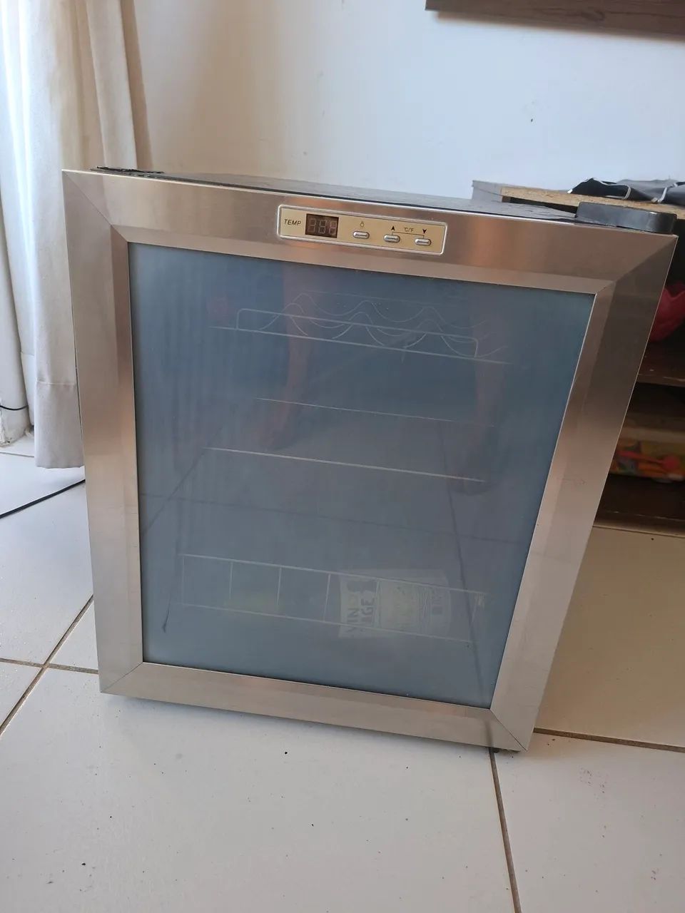 Adega climatizada Suggar - Foto 3