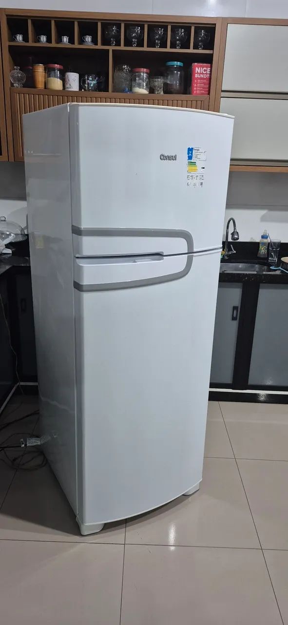 Geladeira Consul 350 litros novinha 