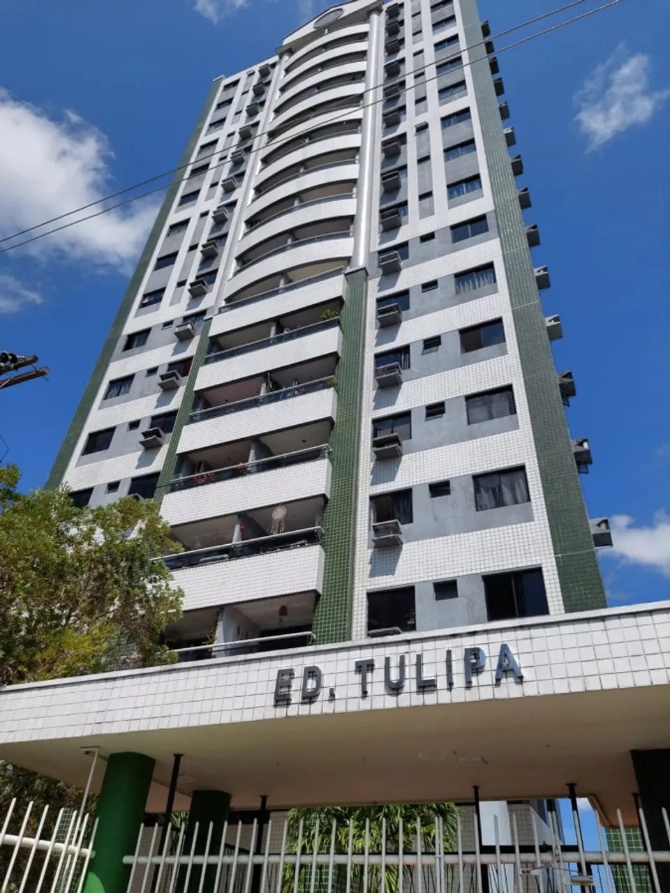 Condomínio do Edifício Tulipa, apartamento 3 quartos sendo 1 suite, 2 vagas, andar alto - Foto 3