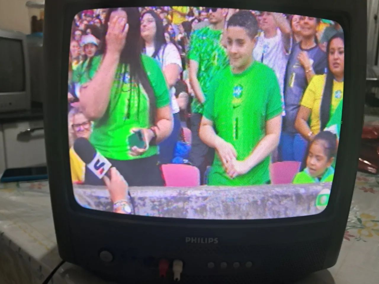 TV de tubo 14 polegadas 
