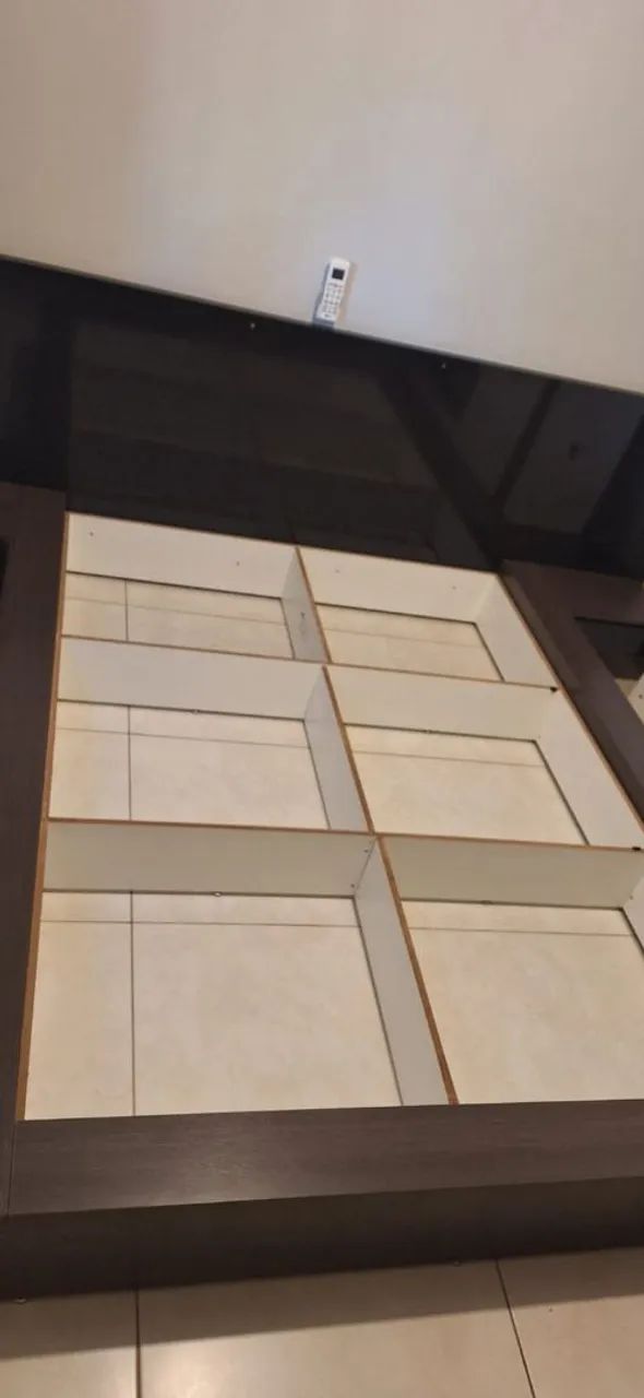 Cama de casal com cabeceira e mesinha de apoio com gaveta embutida  - Foto 3