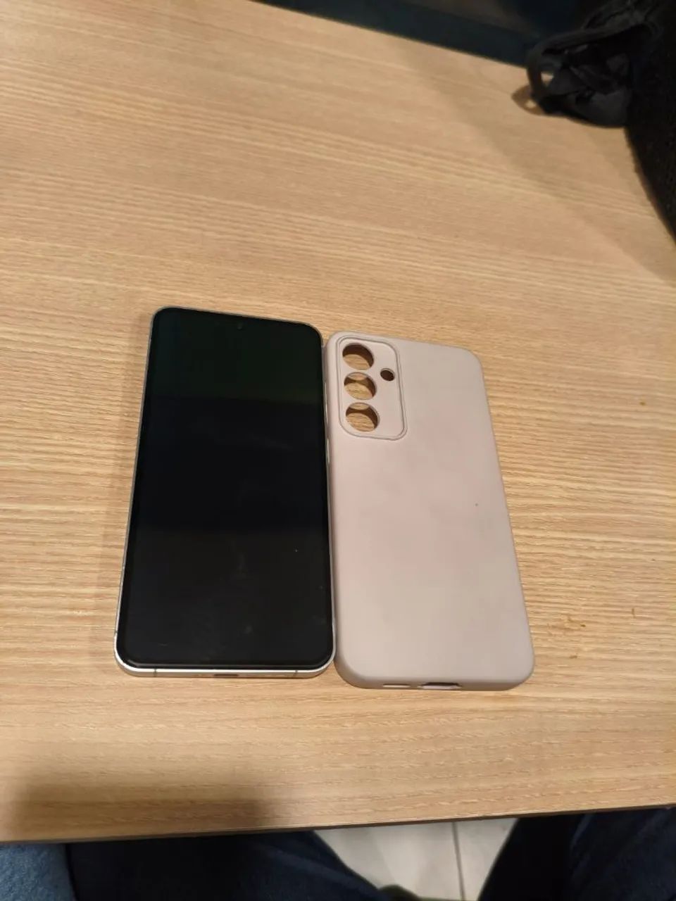 Samsung s24 FE  - Foto 2