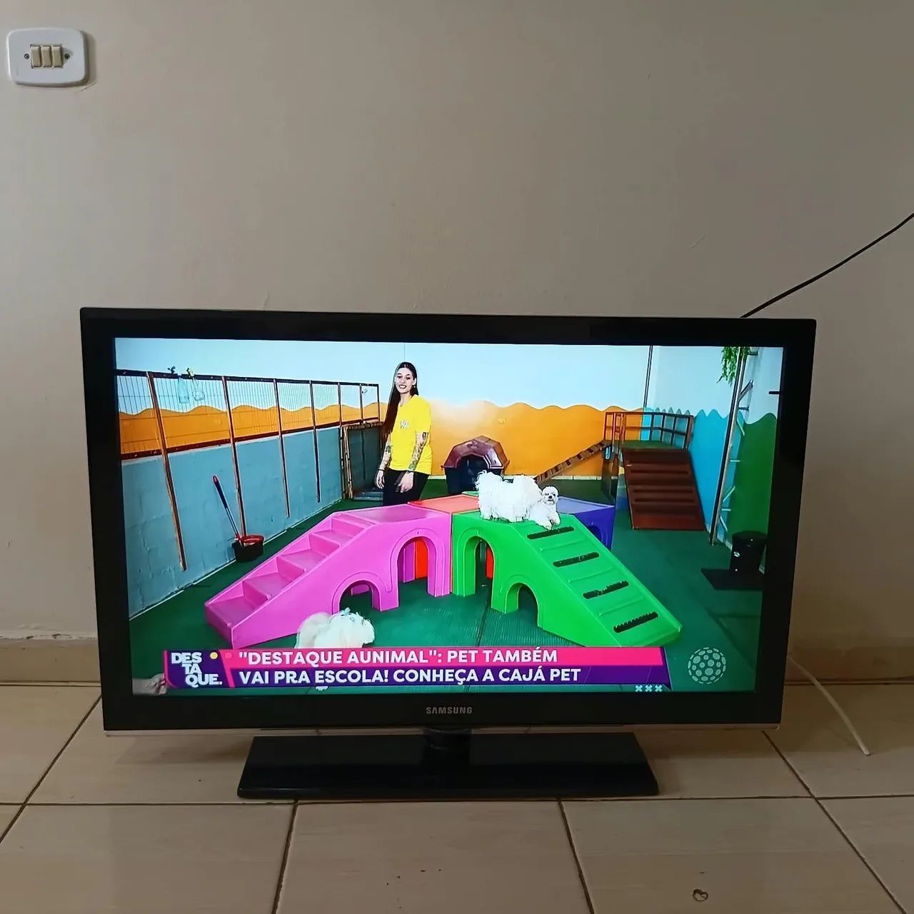 TV Samsung 40 polegadas LCD digital integrado,  não é smart 