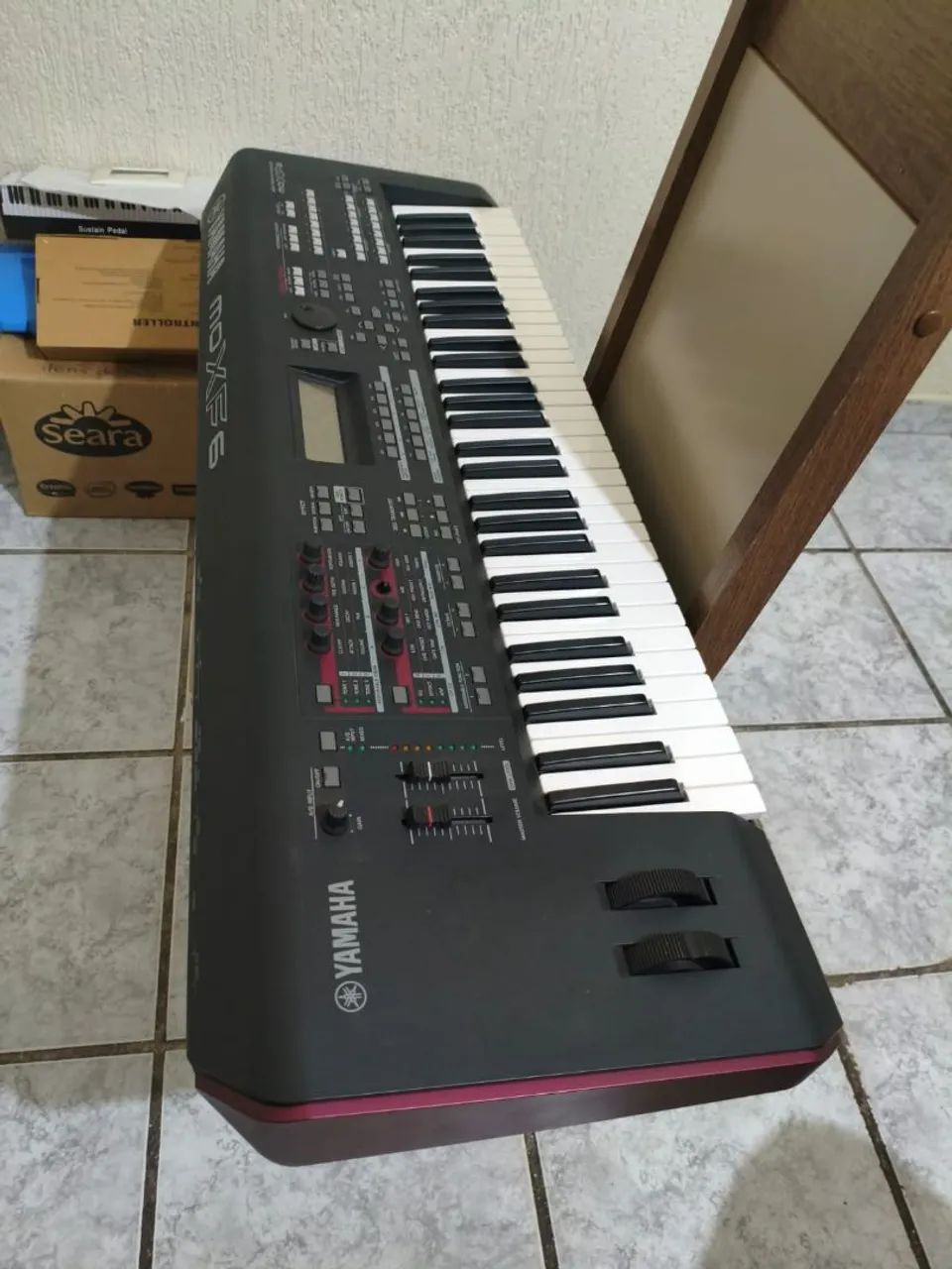 YAMAHA MOXF6 IMPECÁVEL  - Foto 2