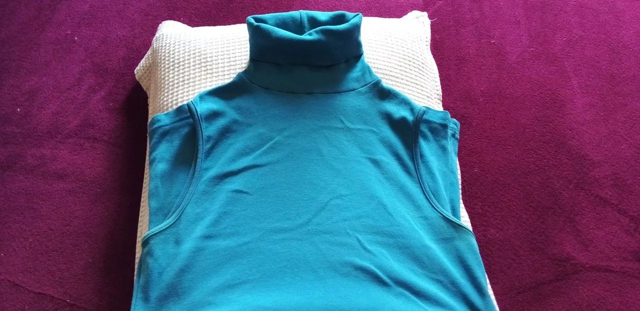 Blusa regata de algodão azul turquesa  - Foto 2