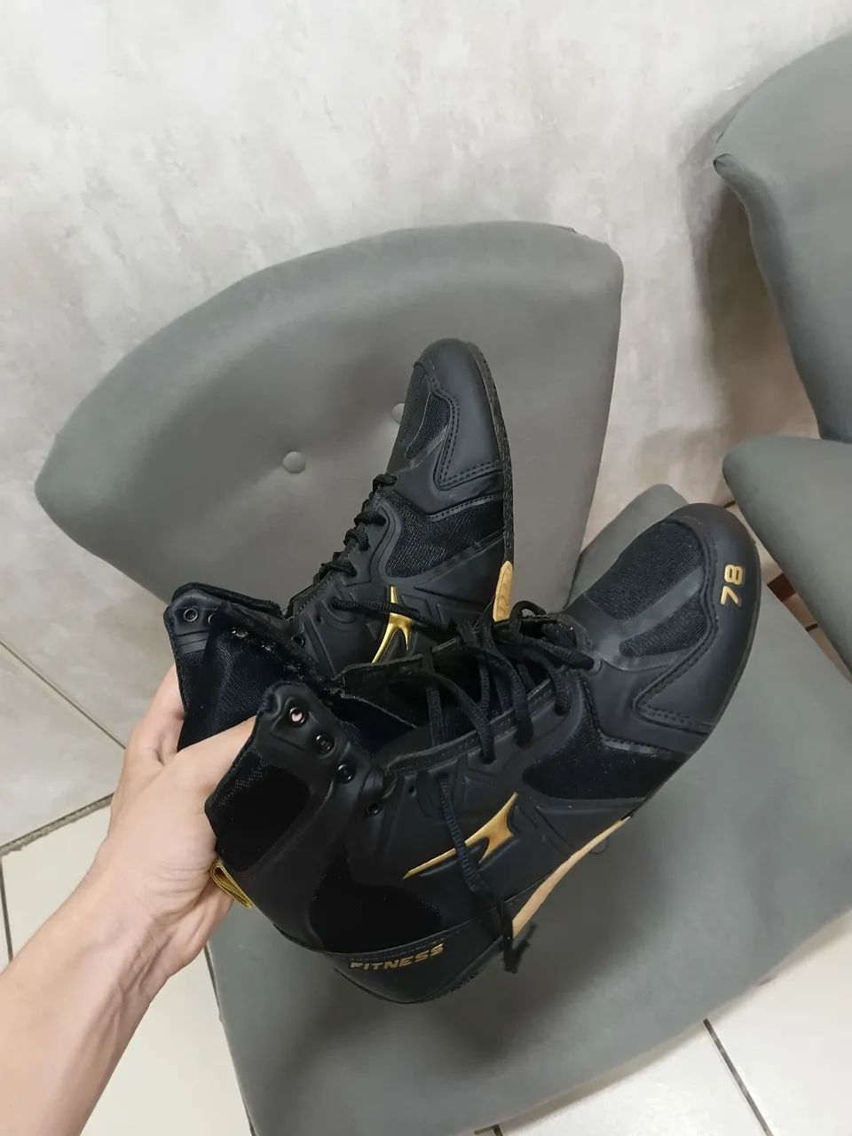 Sapatilha profissional de boxe - Foto 2