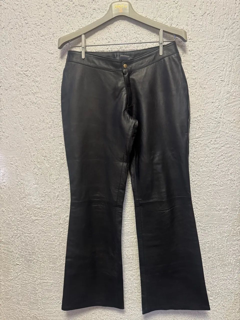 Calça de couro preta Bethblue feminina - Foto 2