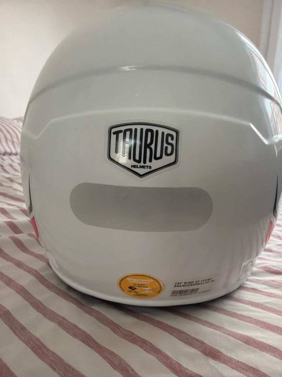 Capacete Taurus n° 58 - Foto 2