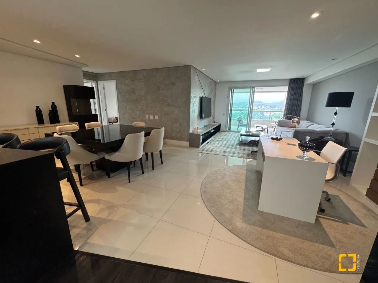 Apartamento em Agronômica