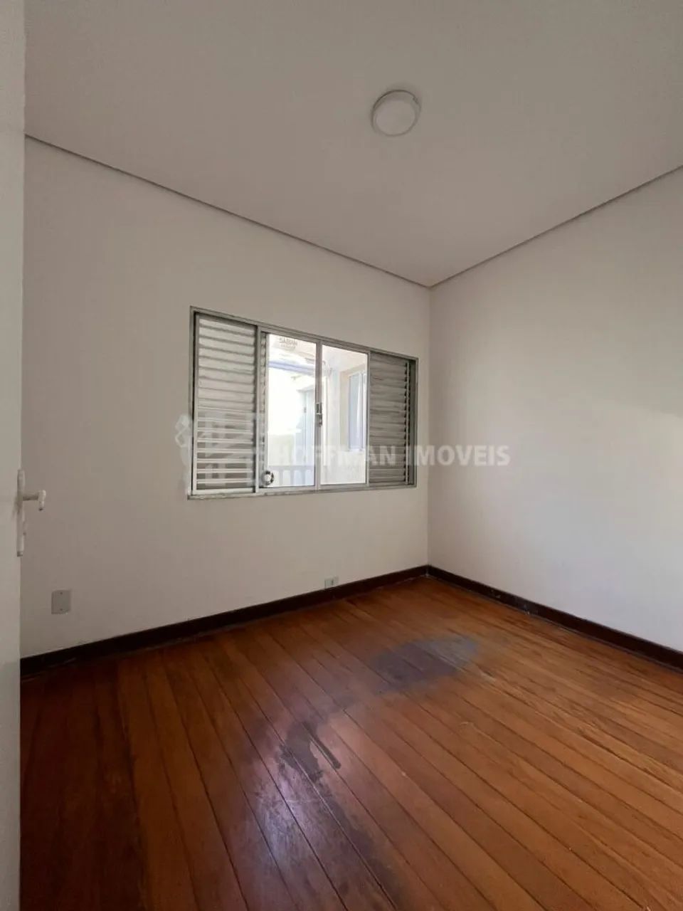 Casa térrea para Venda 4 dormitórios 1 suíte 250m² - Foto 2
