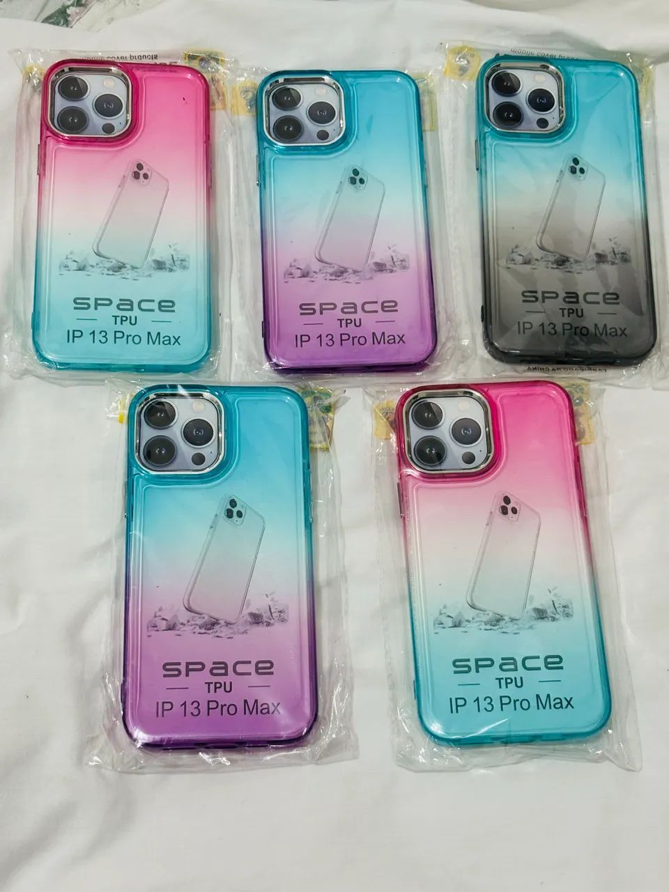 Kit  revenda atacado 50 capas de celulares iPhone e Android variadas  - Foto 2