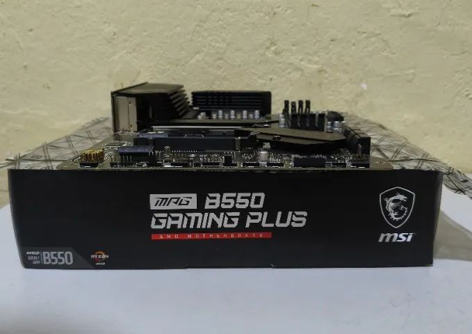 Placa-Mãe MSI MPG B550 Gaming Plus - Foto 4