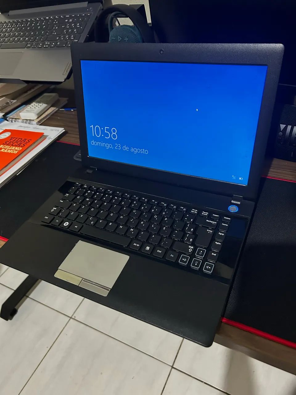 Vendo notebook Samsung Core i3 