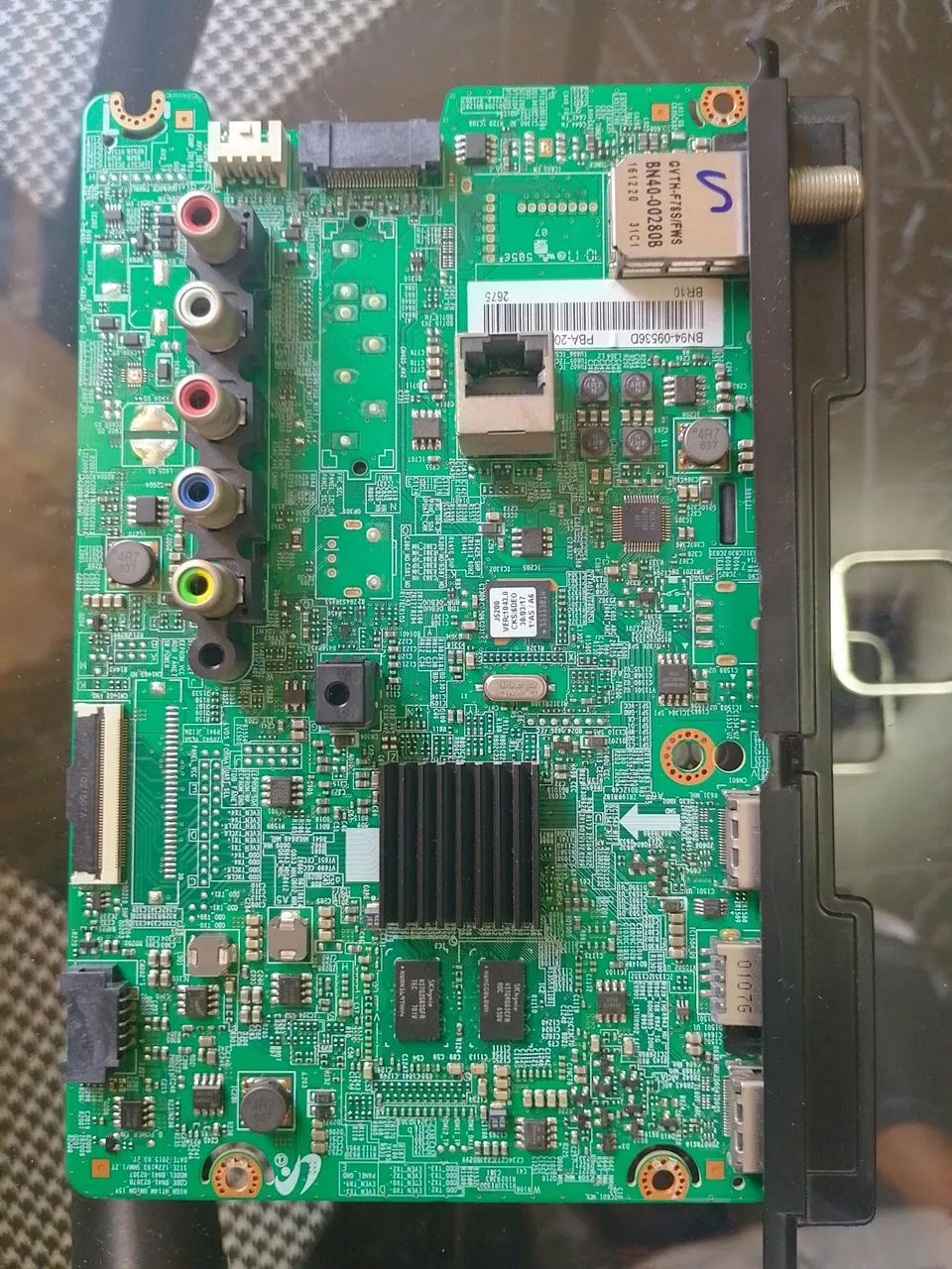 Vende-se placa principal TV Samsung 48 polegadas wi-fi tá Nova modelo UN48J5200AG - Foto 5