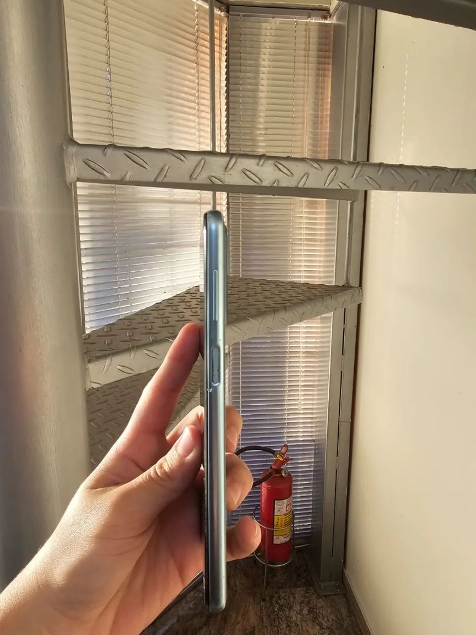 CELULAR USADO EM BOAS CONDIÇÕES - Foto 4