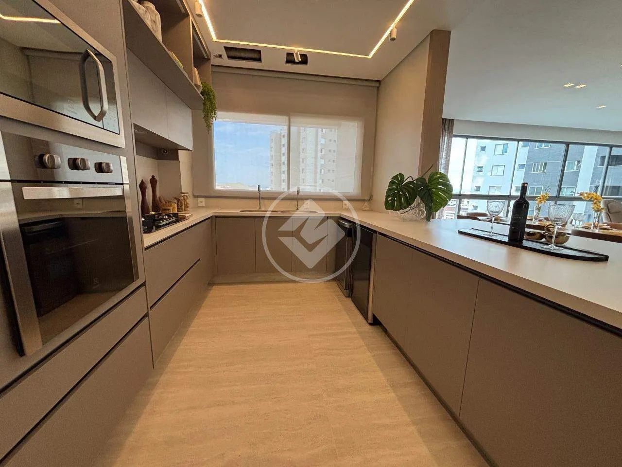 APARTAMENTO DE 199 M² COM 4 QUARTOS NO BAIRRO VILA DA SERRA - Foto 4