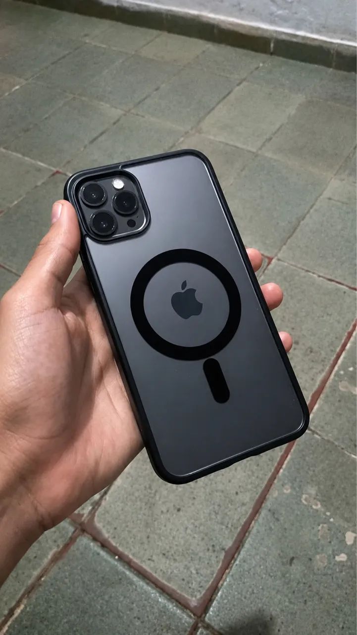 iPhone 11 PRO MAX (leia descrição)