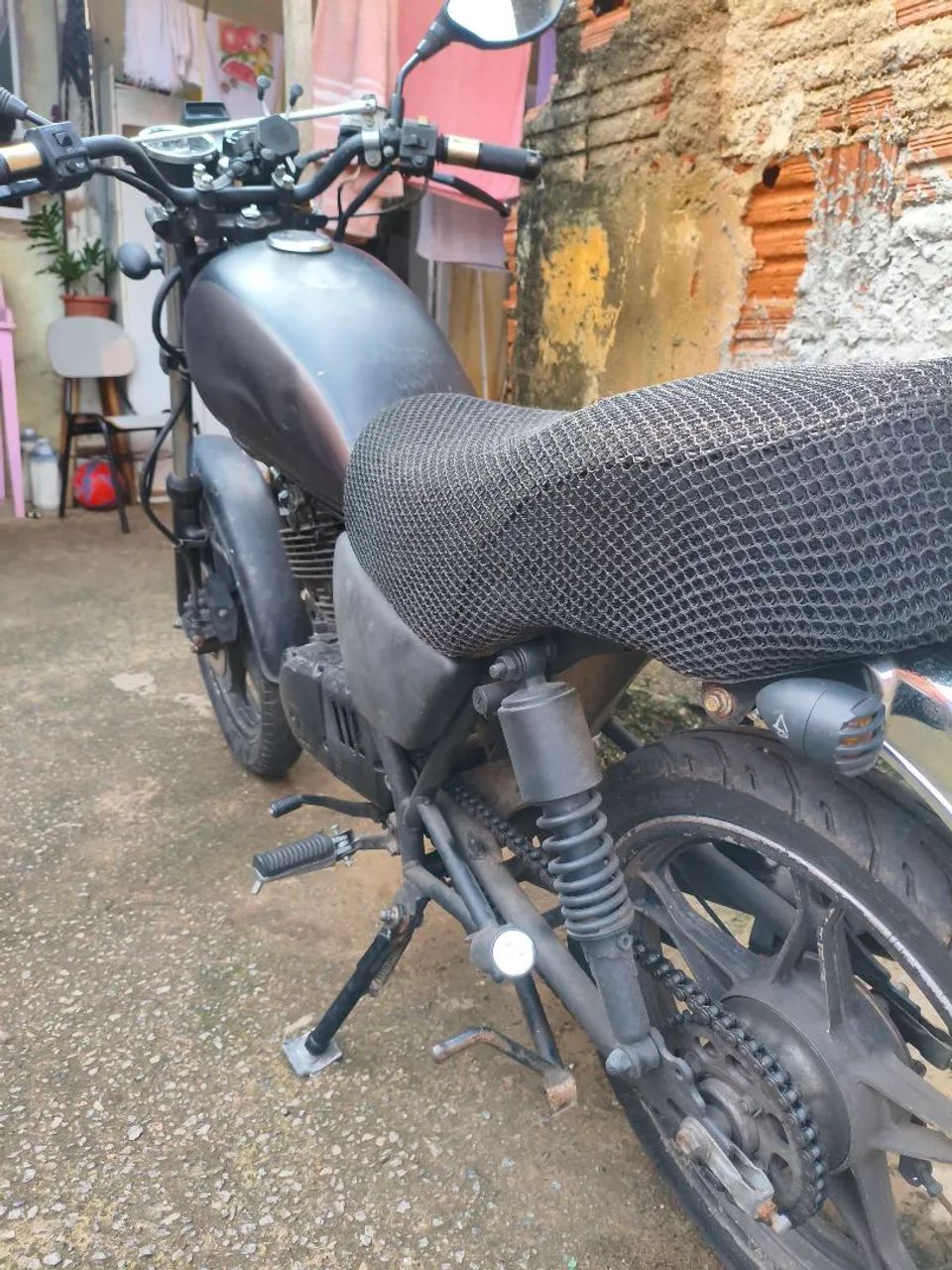 Intruder 125 com documento em dia e motor bom  - Foto 2