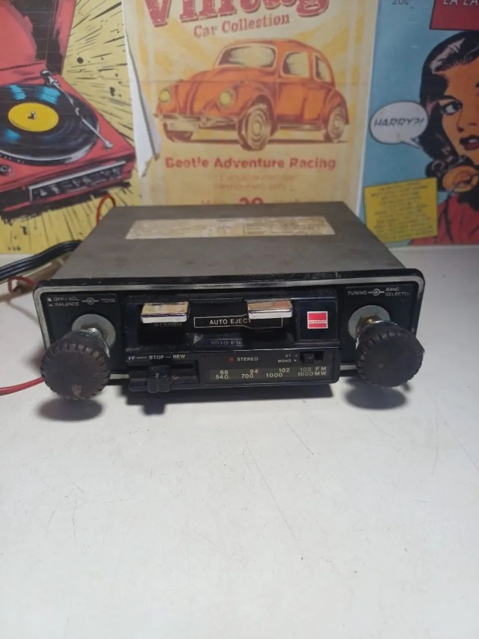 Radio automotivo marca Sharp, modelo RG-5200.  