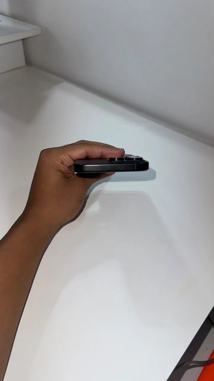 IPHONE 16 PRO MAX  - Foto 2