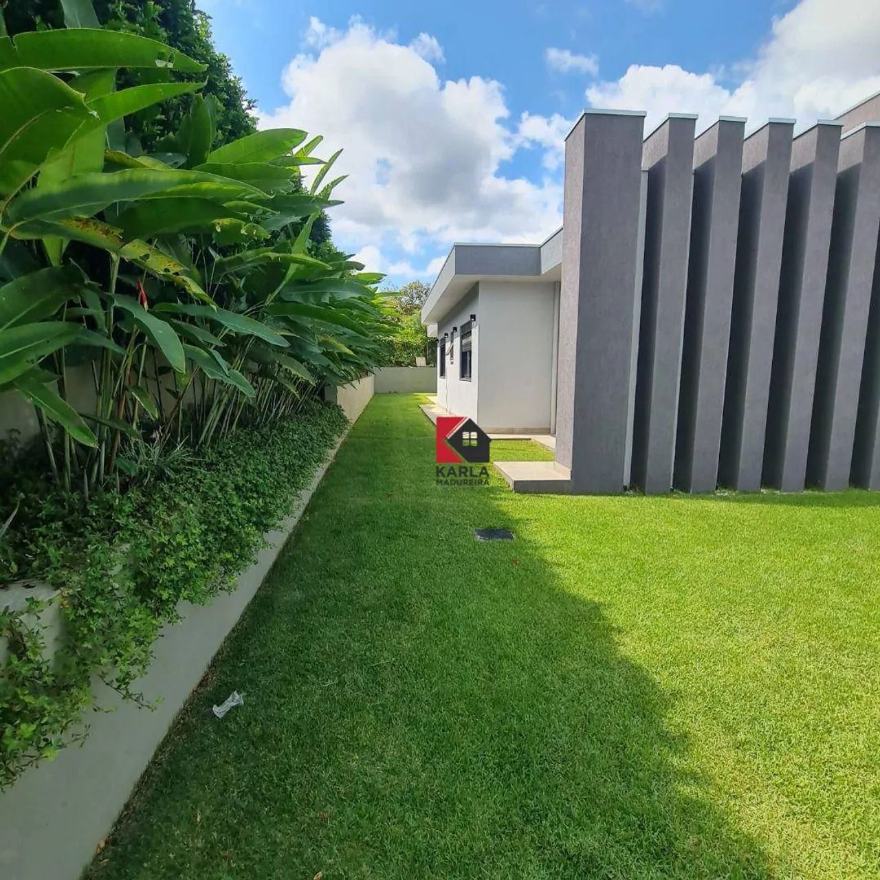 CASA COM PISCINA, 04 QUARTOS SENDO 01 SUÍTE EM CONDOMÍNIO! - Foto 4
