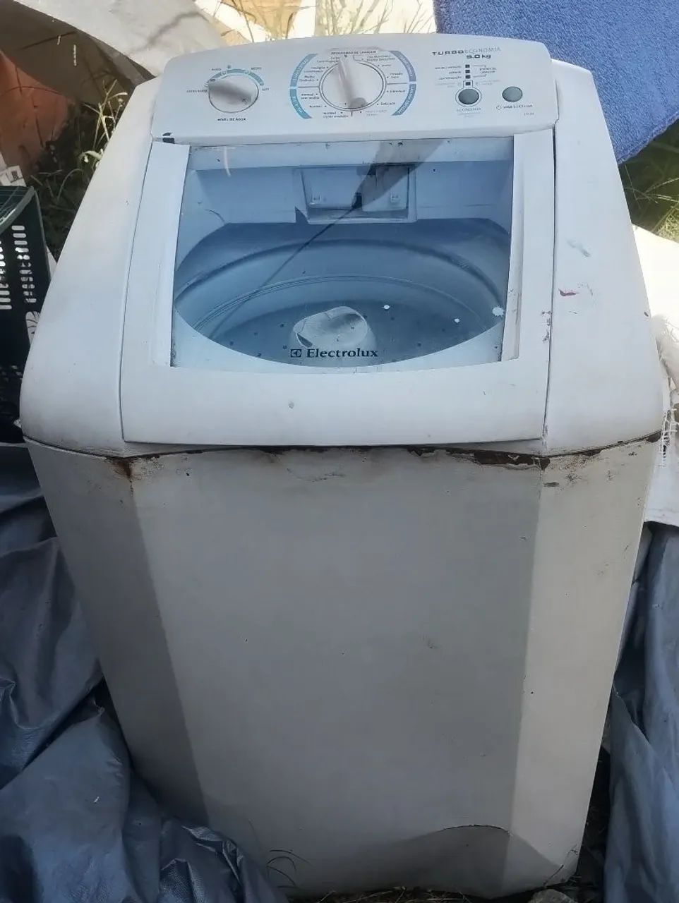 Máquina de lavar roupa Eletrolux 9k