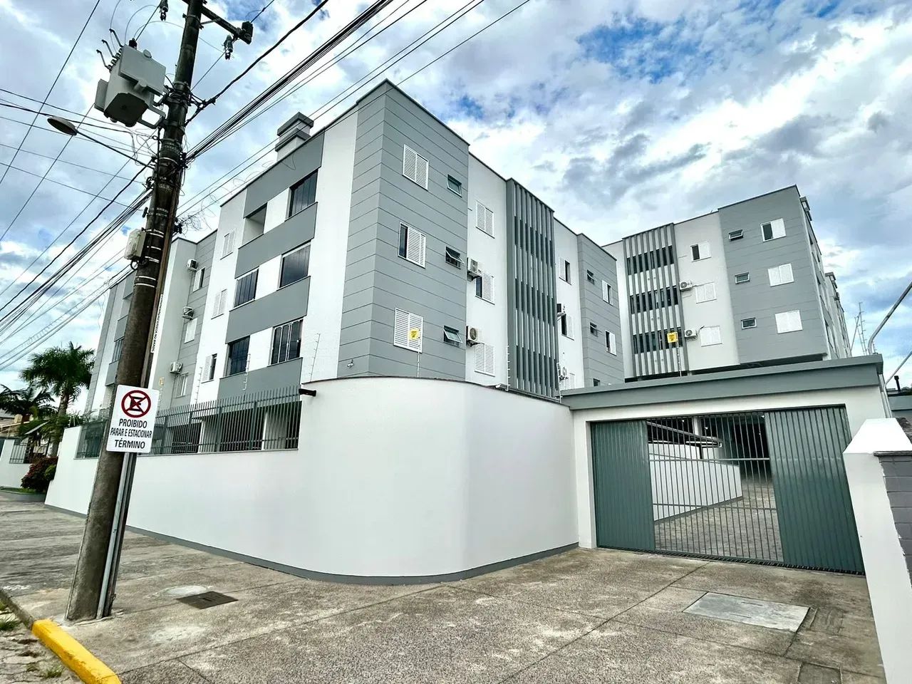 APTO DOIS DORMITÓRIOS   ***   ÓTIMA LOCALIZAÇÃO   ***   MOBILIADO - Foto 2