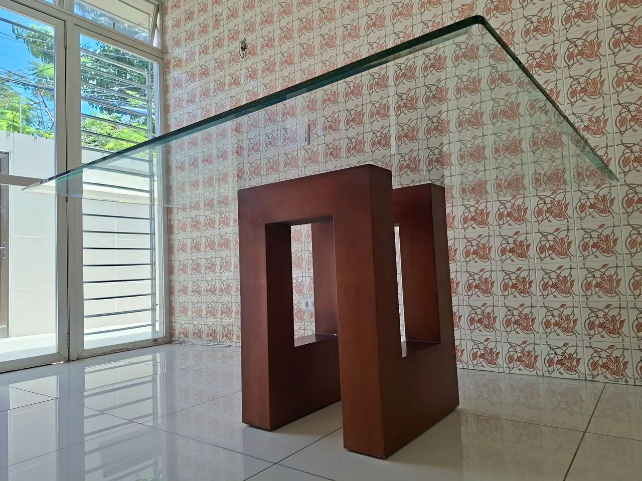Mesa com tampo de vidro - Foto 3