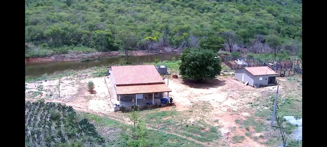 Fazenda com 760 hectares, escriturada, georreferenciada.