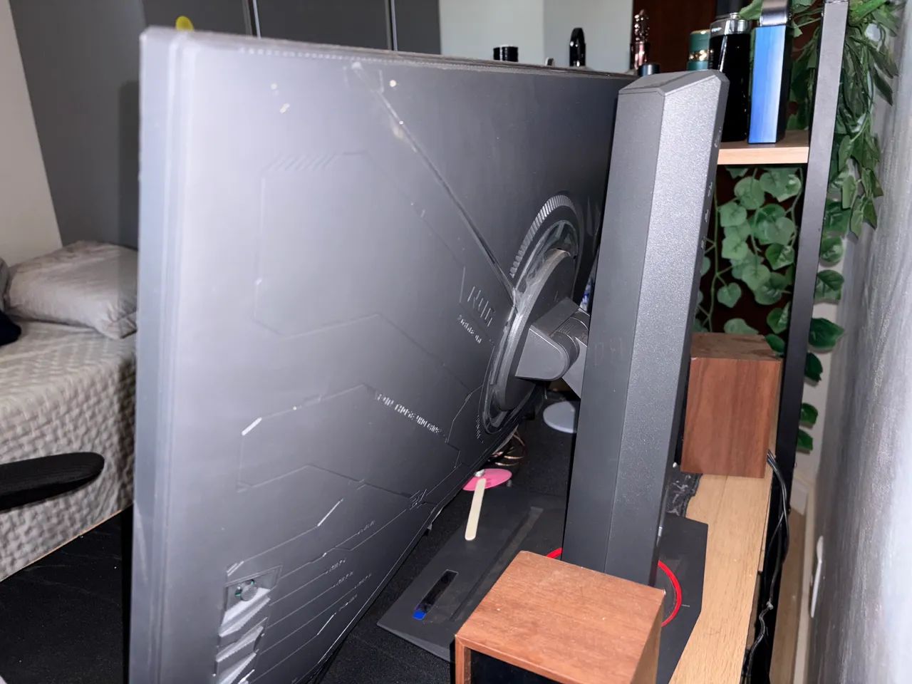 Monitor ROG Strix 2k - 180hz no plástico  - Foto 2