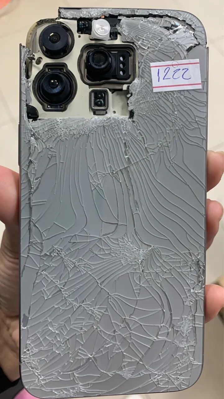 iPhone 15 Pro Max 256GB Titânio Natural Para Reparo - Celulares e