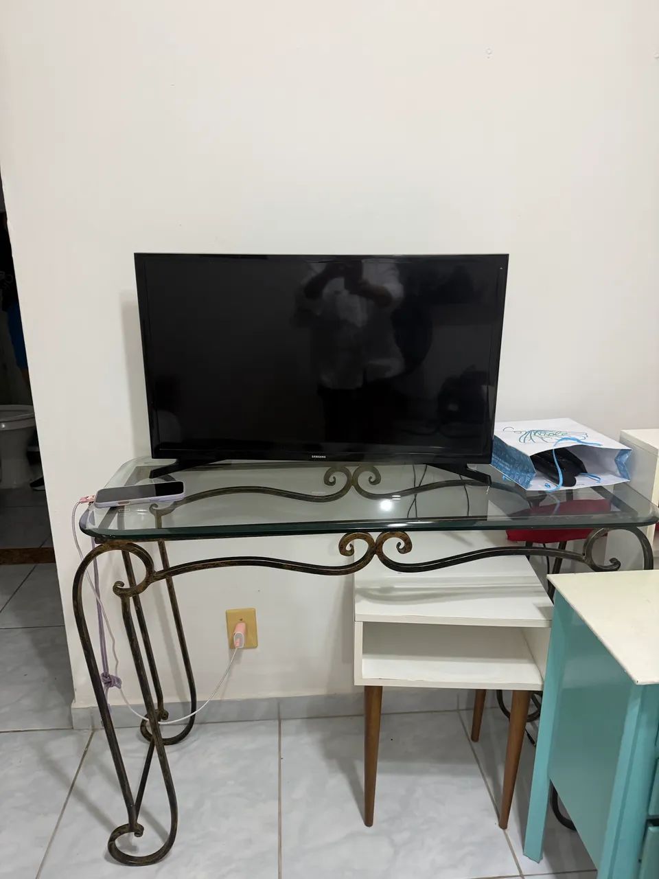 Aparador com tampo de vidro - Foto 4
