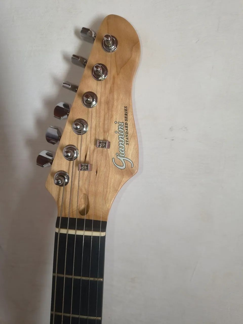 Guitarra elétrica 