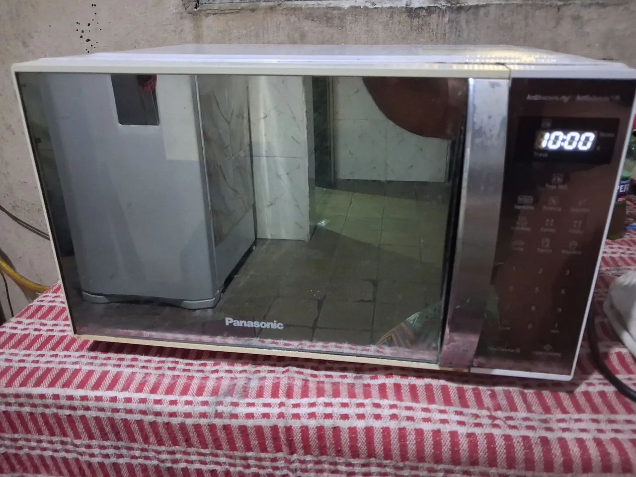 Micro-ondas Panasonic 25 Litro  Espelhado 